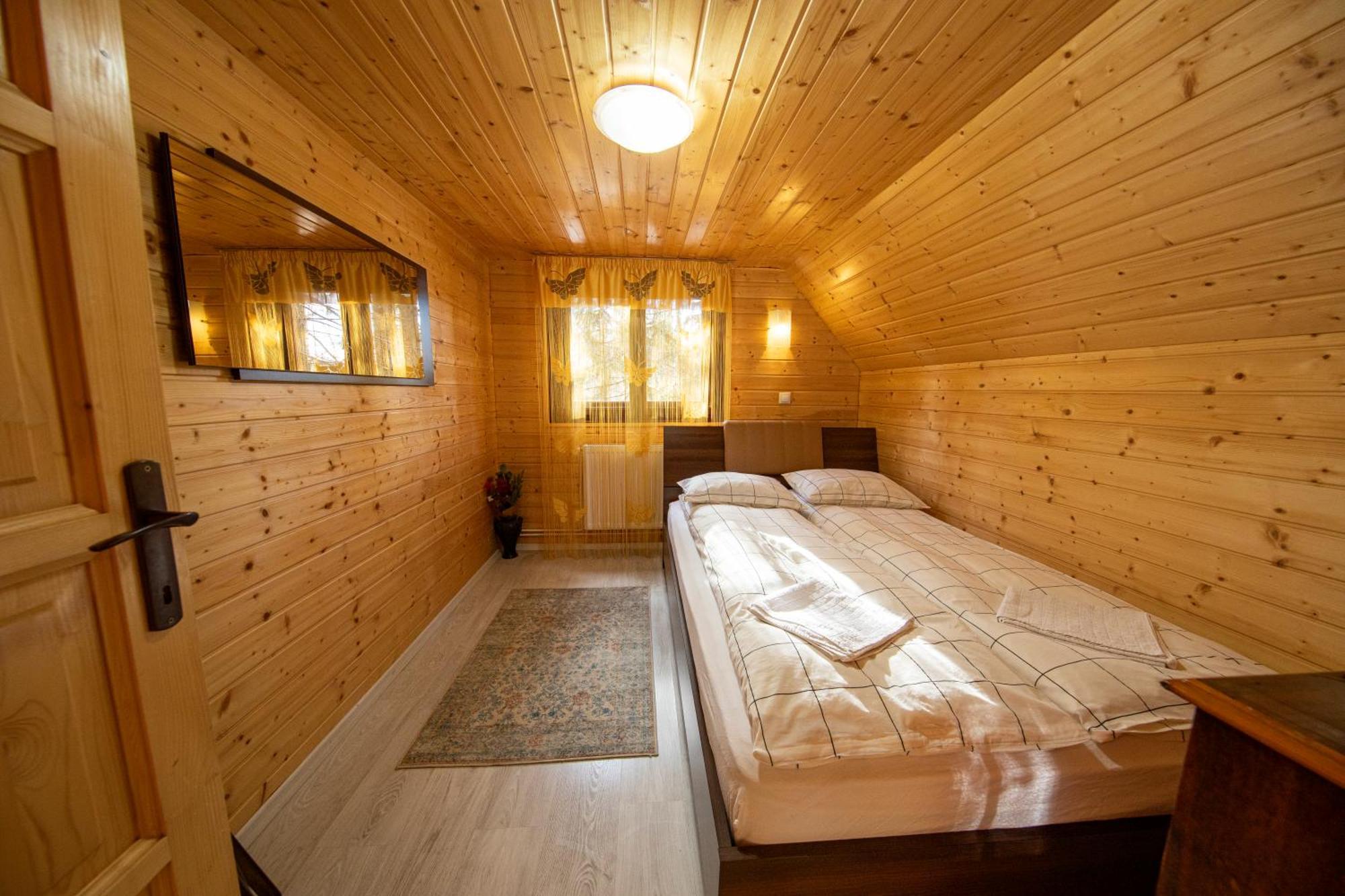 Cabana Adrienne Izvoru Mureşului エクステリア 写真