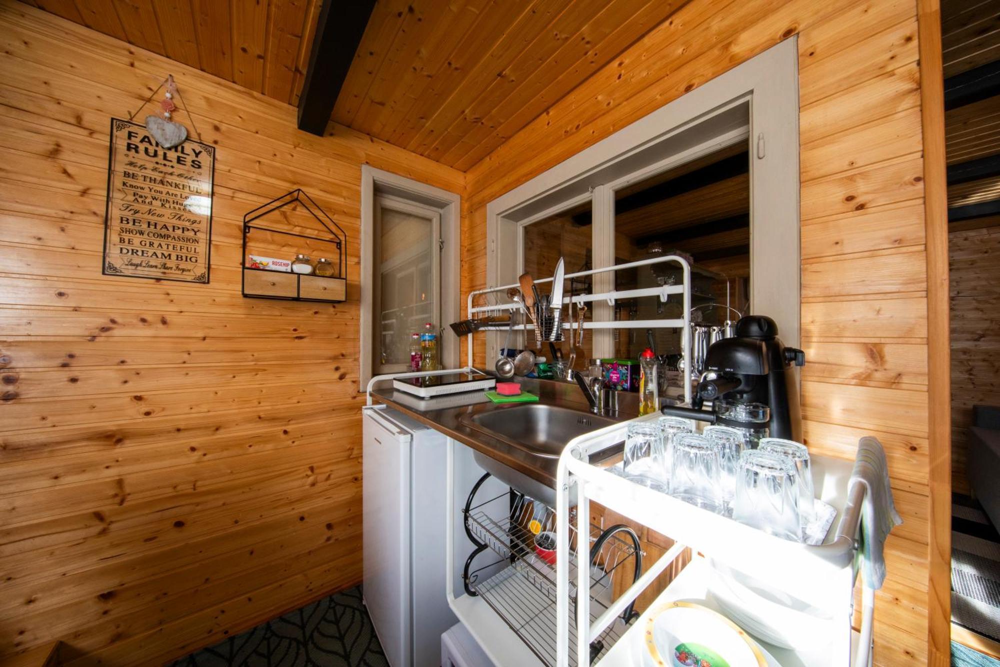 Cabana Adrienne Izvoru Mureşului エクステリア 写真